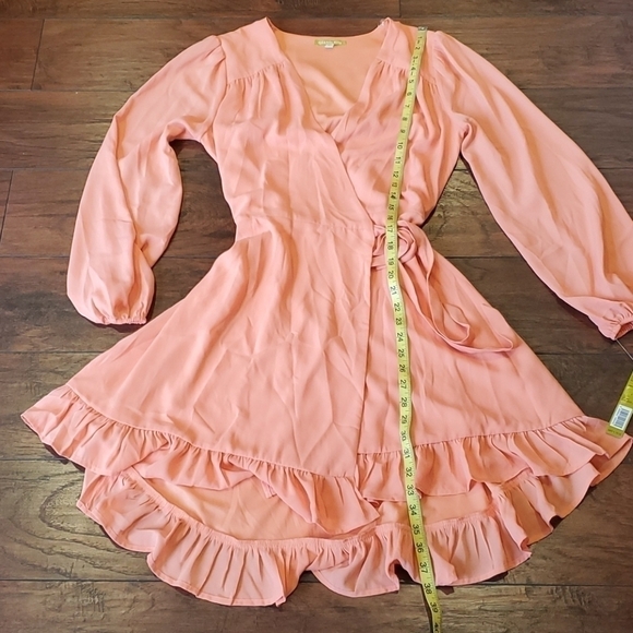 NWT Gianni bini wrap dress ruffle  boho - Picture 5 of 8